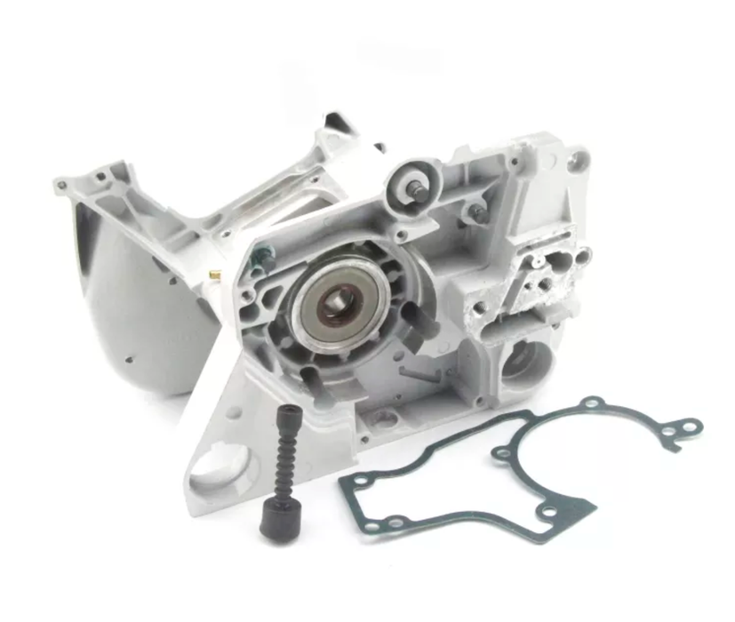 Crankcase Stihl MS380 MS381 038 # 1119 020 2103 Engine Housing Bearing Gasket